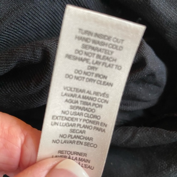 Chico’s Black Top with Gold Embroidered Thread - Picture 8 of 8